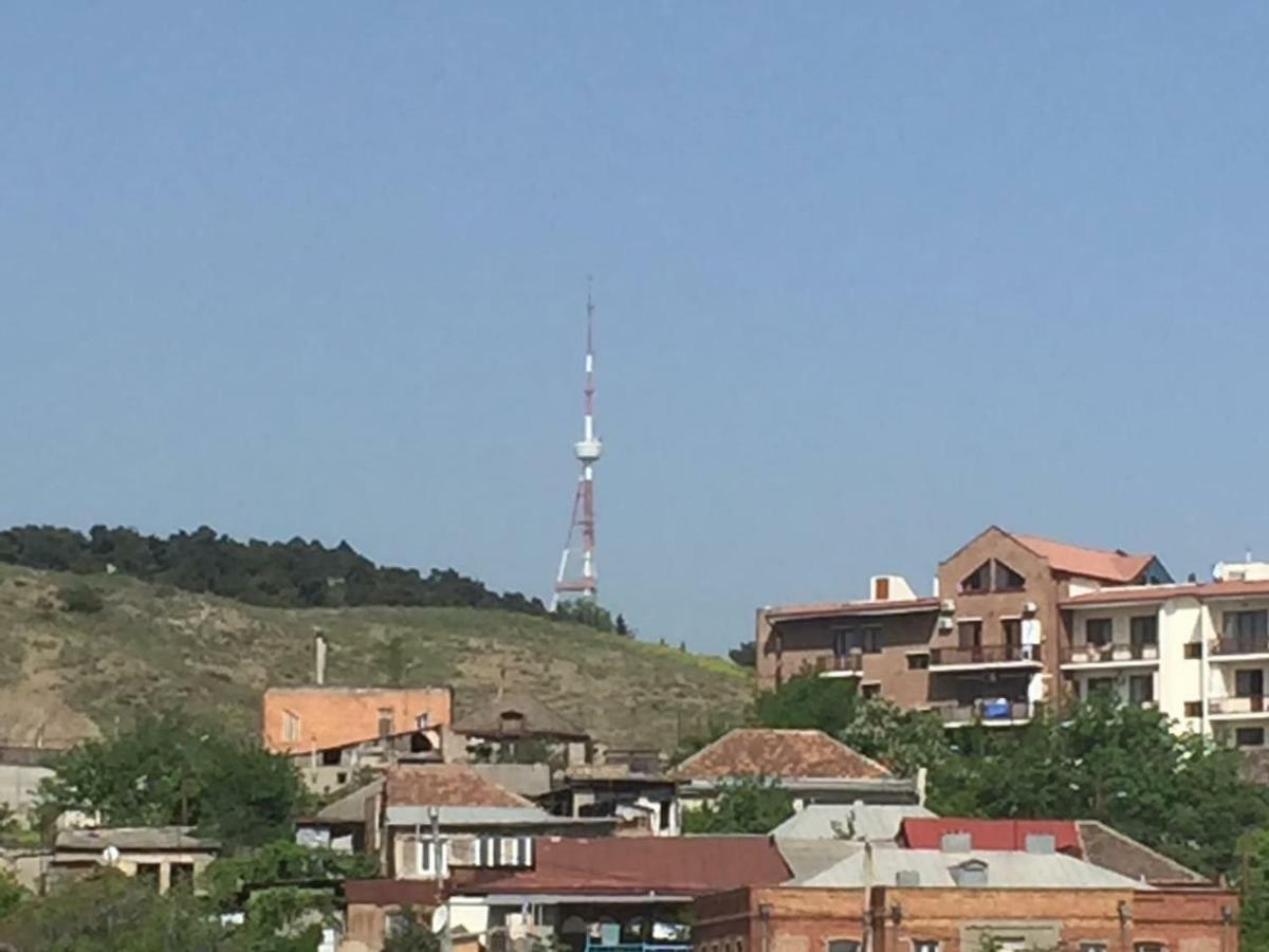 Sunny Apartment Ortachala Tbilisi Luaran gambar